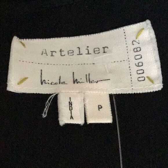 Artelier Nicole Miller Long Sleeve Embellished Top - Picture 3 of 4
